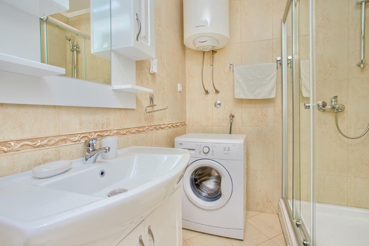 Sea Star Luxury Apartment โกตอร์ ภายนอก รูปภาพ